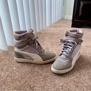 Puma Wedge Snickers Sz 8 1/2 Gray